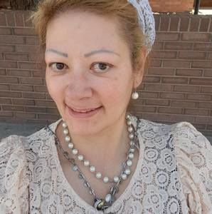 Meet your Posher, Ivette